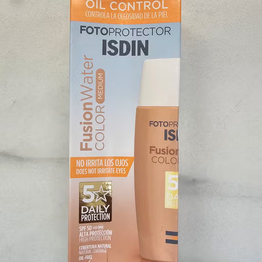Fotoprotector color medium
